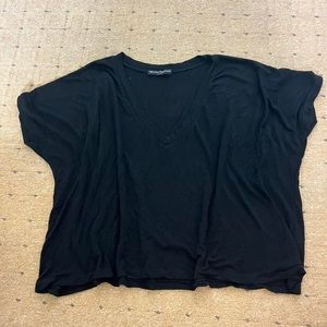 Brandy Melville loose v-neck black cropped tee